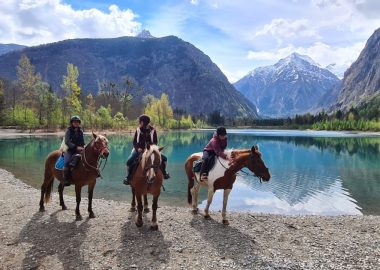 Balades et randonnées équestres en Oisans