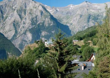 Le tour des hameaux – Randonnée depuis Les Cours