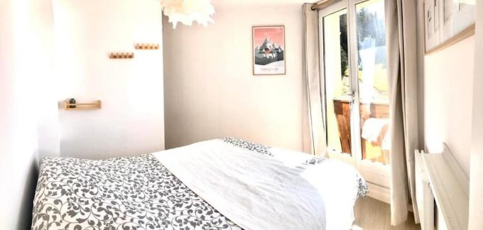 Chambre parentale avec salle d&rsquo;eau – L&rsquo;Etendard B 505