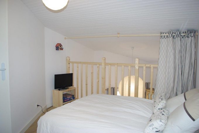 Mezzanine – L&rsquo;Etendard B 505