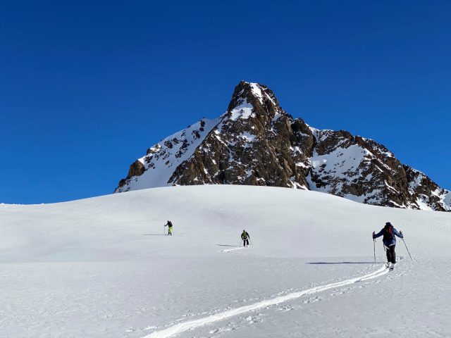 La traversée des Grandes Rousses en ski de randonnée_Oz-en-Oisans