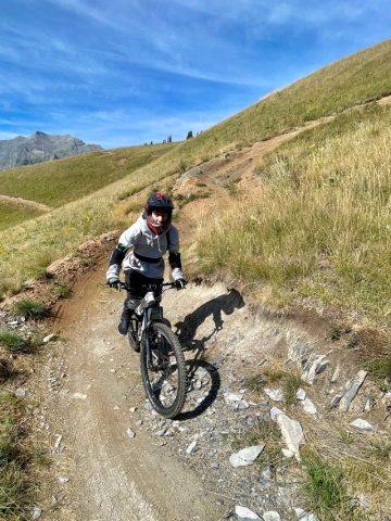 Sortie de VTT de descente accompagnée_Auris-en-Oisans