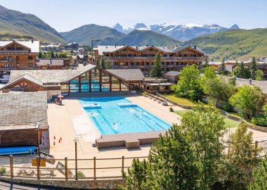 Piscine de plein air chauffée