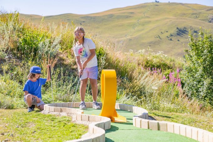 Activités sportives et de loisirs été – Famille_Alpe d&rsquo;Huez