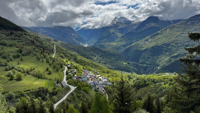 Auris – Parcours d’orientation patrimoine -Hameaux d&rsquo;Auris « Les Cours – Les Châtains »_Auris-en-Oisans