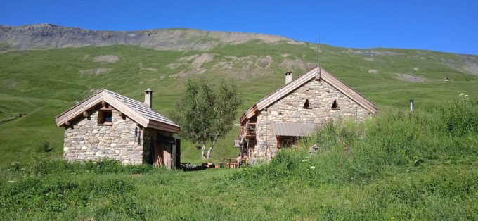 Stage plantes et pilates au Refuge du Pic du Mas de La Grave_La Grave