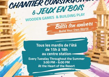 Constructions géantes et jeux en bois