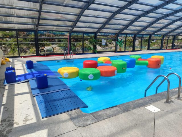 Piscine panoramique couverte_Auris-en-Oisans