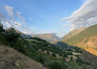 8 – Trail ombragé dans les hameaux d&rsquo;Auris