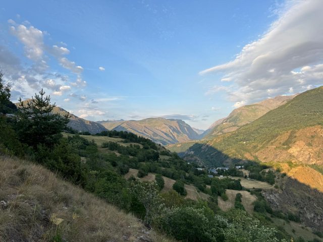 Hameau de la Balme et des Certs depuis la roche