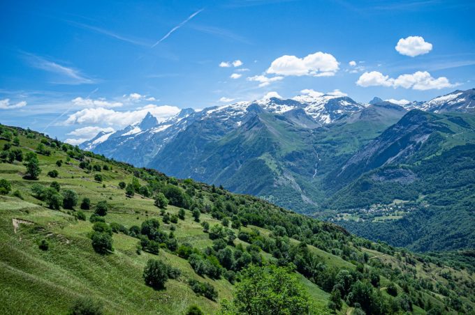 Vue sur les Ecrins et la Meije