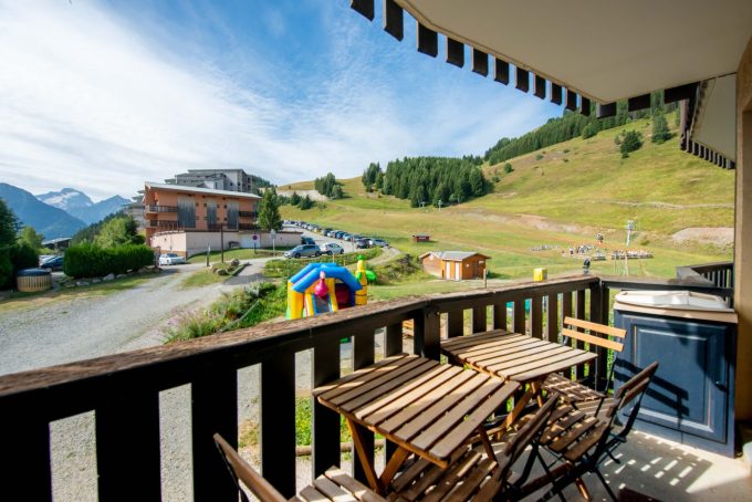 Balcon vue station été