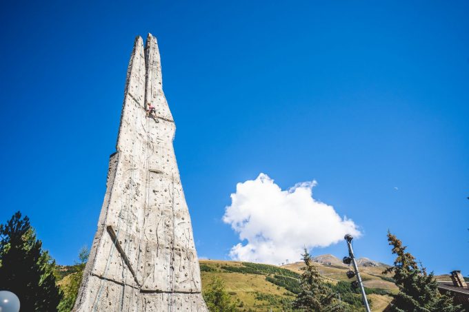 Mur d&rsquo;escalade Les Aiguilles de Champamé